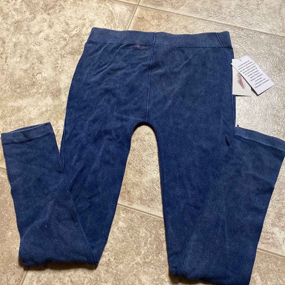 Jessica Simpson girls leggings.